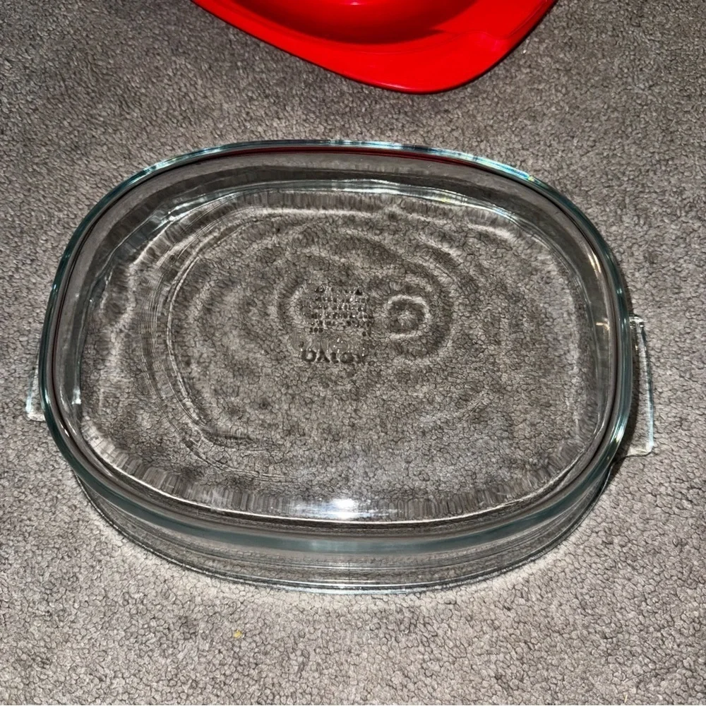 Pyrex Ware 2.5qt/2.35 L Rectangular Style Casserole Dish Red Lid Made In USA